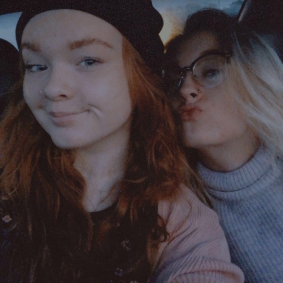 Meet your Posher, Journey - Picture 2 of 3